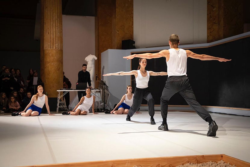 Rachel Monosov, Olympia, performance al Palazzo delle Esposizioni, Roma, 2019. Courtesy Galleria Giorgio Galotti